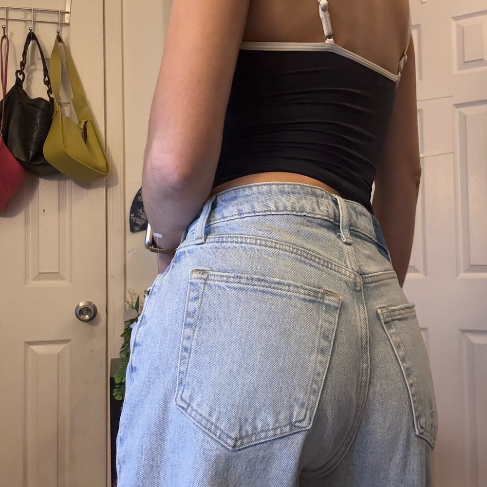 Abercrombie & Fitch Dad High Rise Curve Love Light Wash Jeans NWT​ - Picture 3 of 10
